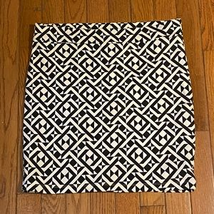 Forever 21 Geometric Pencil Mini Skirt NWOT Women’s Large
